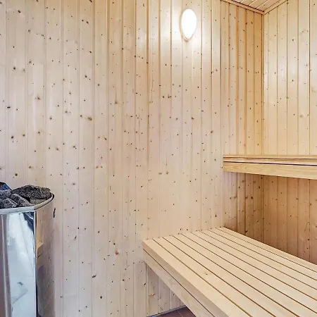 Luxury Retreat In Vaeggerlose *