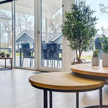 بيت للعطل Luxury Retreat In Vaeggerlose Bøtø By
