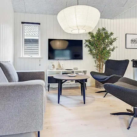 Luxury Retreat In Vaeggerlose 펜션